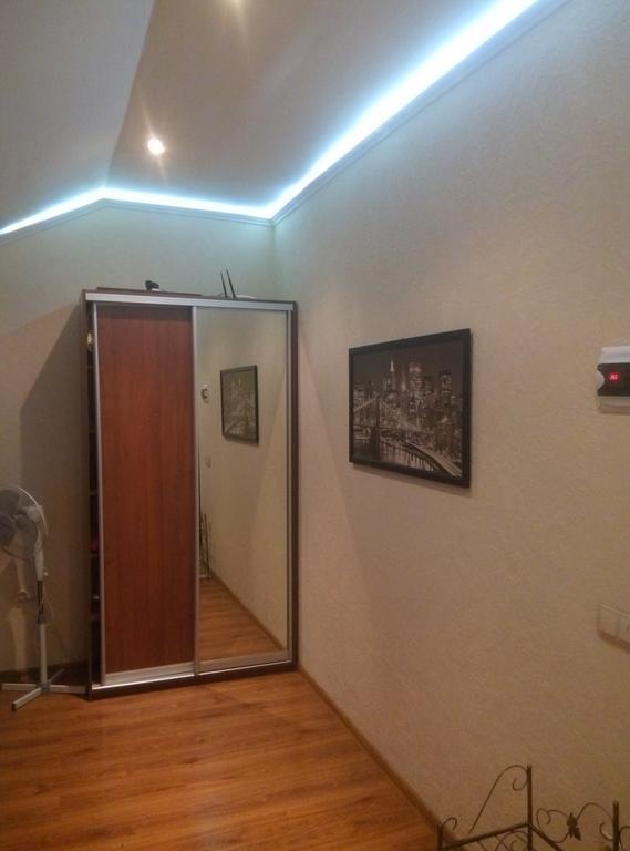 Залізнична 49 "Хочу Цю!" Apartment Ivano Frankivsk Bagian luar foto